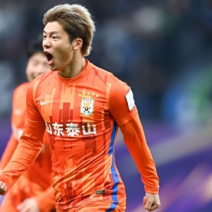 网传23岁鲁能锋霸来到铜梁龙试训，19岁就在亚冠进球，值得期待